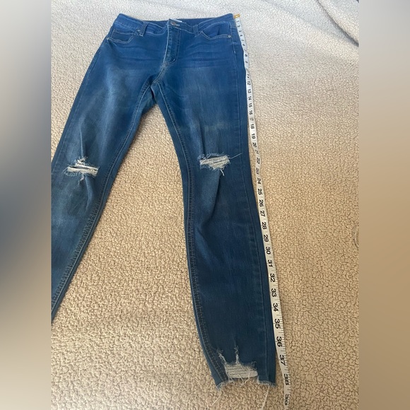 🌸 Revamped 🌸 medium wash skinny jeans - Picture 6 of 7